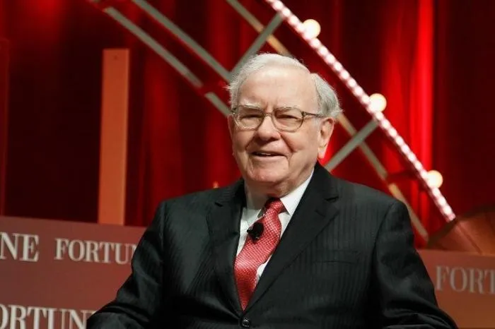 Harga Saham di Perusahaan Miliarder Warren Buffett Anjlok 99,97% Akibat Kesalahan Teknis