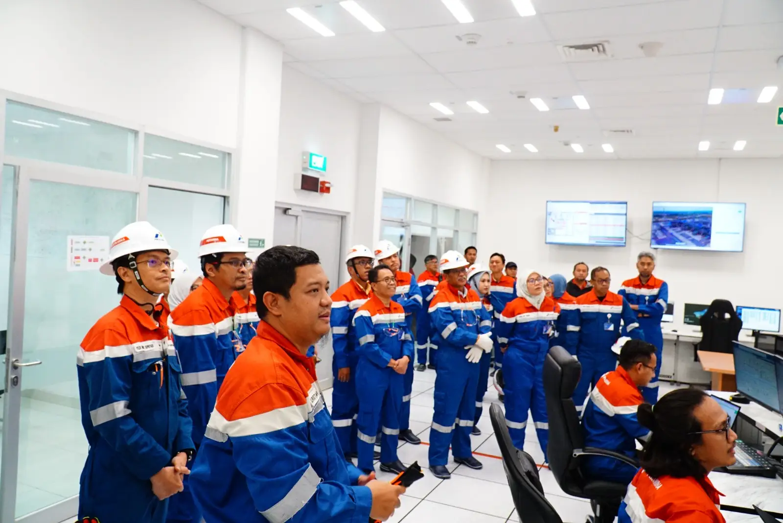 Komisaris Utama PEPC Tinjau Langsung Operasional Lapangan Gas Jambaran Tiung Biru